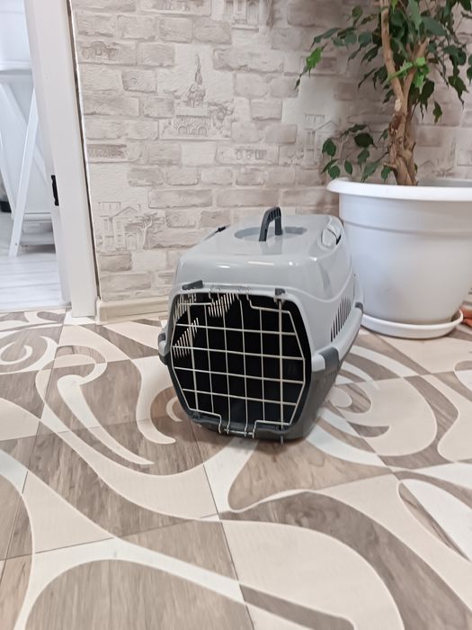 Продам кошачью переноску