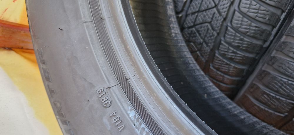 Set 4 Anvelope Pirelli 225 60 R18 M+S. Dot 2019