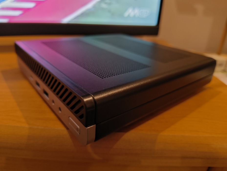 Calculator HP + monitor Tesla