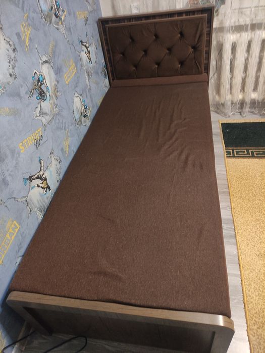 Продаётся 2 одна спальнх краватей