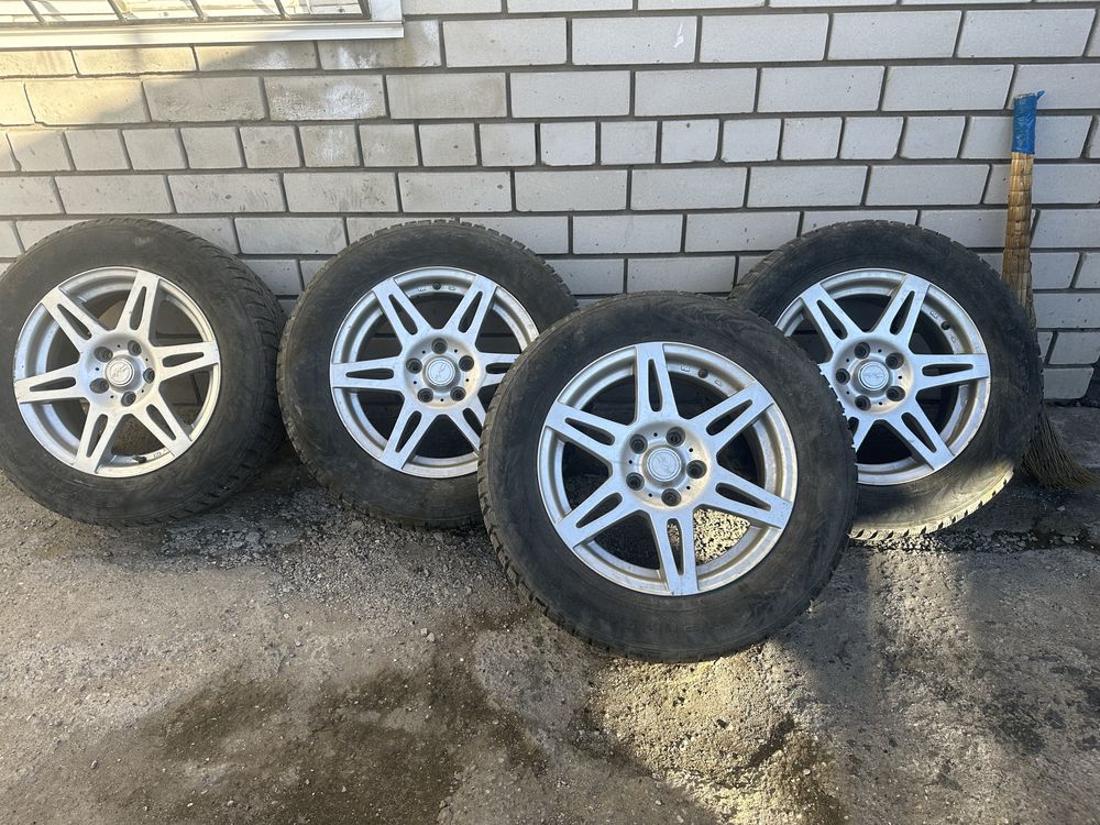 Продам резину без дисков