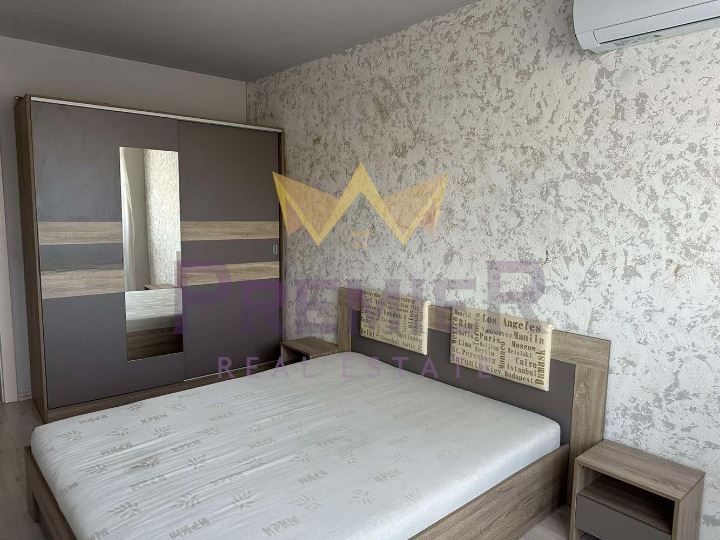 Дава се под наем Тристаен апартамент в Варна, Бриз - 165 кв.м за 1300 € - Снимка #3