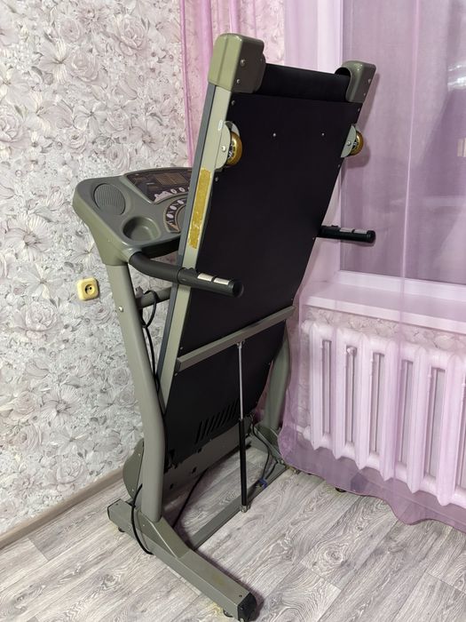 Беговая дорожка.