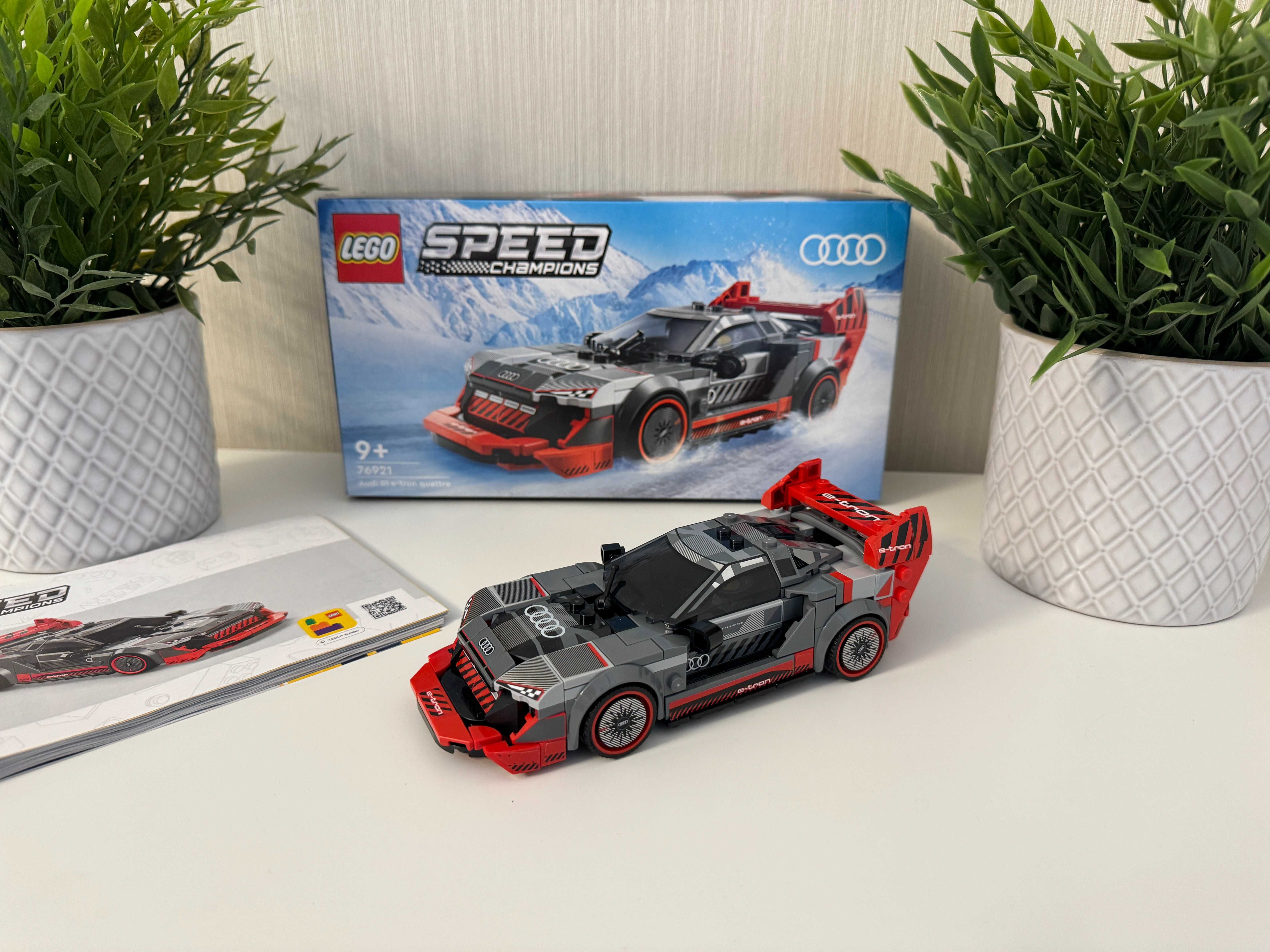 LEGO Speed Champions - Masina de curse Audi S1 76921, 274 piese