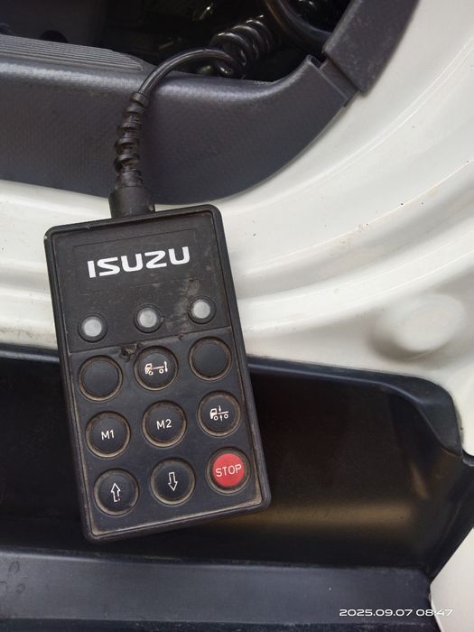 ISUZU   Holati zo'r