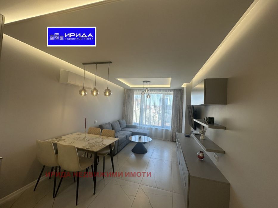 Дава се под наем Двустаен апартамент в София, Център - 56 кв.м за 870 € - Снимка #3