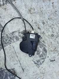 Actuator motoras softclose portbagaj bmw   f11