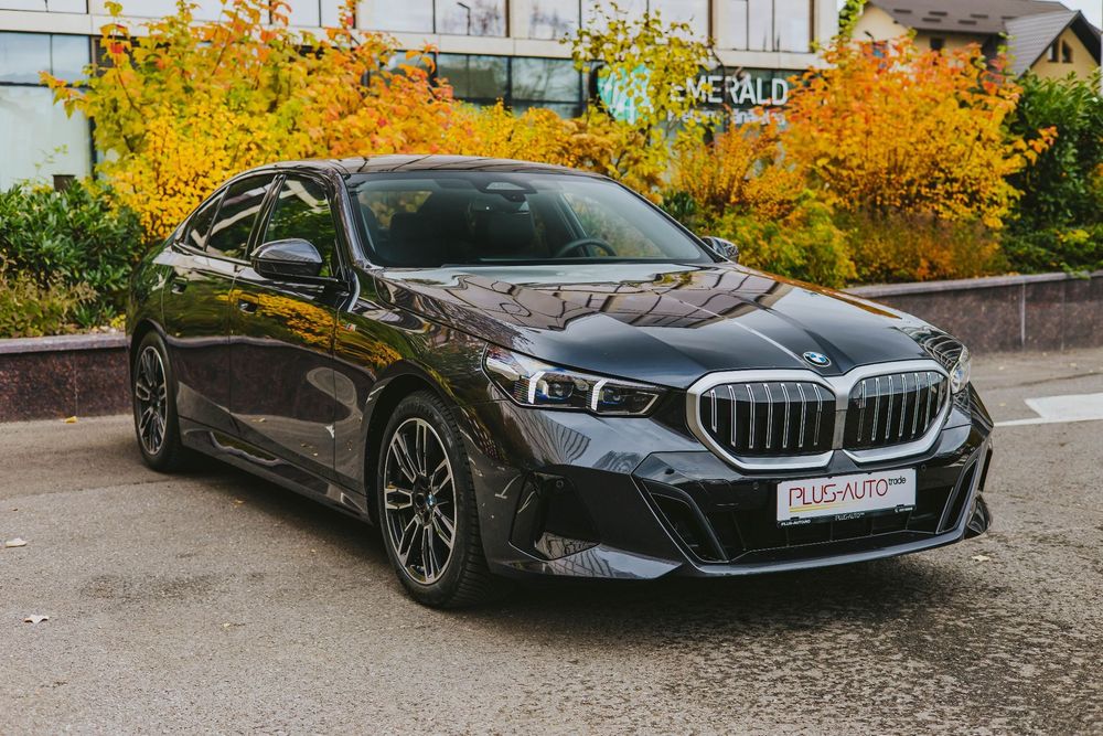 BMW Seria 5 BMW Seria 5 20d xDrive M Pachet - Panoramic