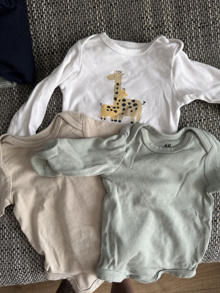 Бебешки дрехи на H&M