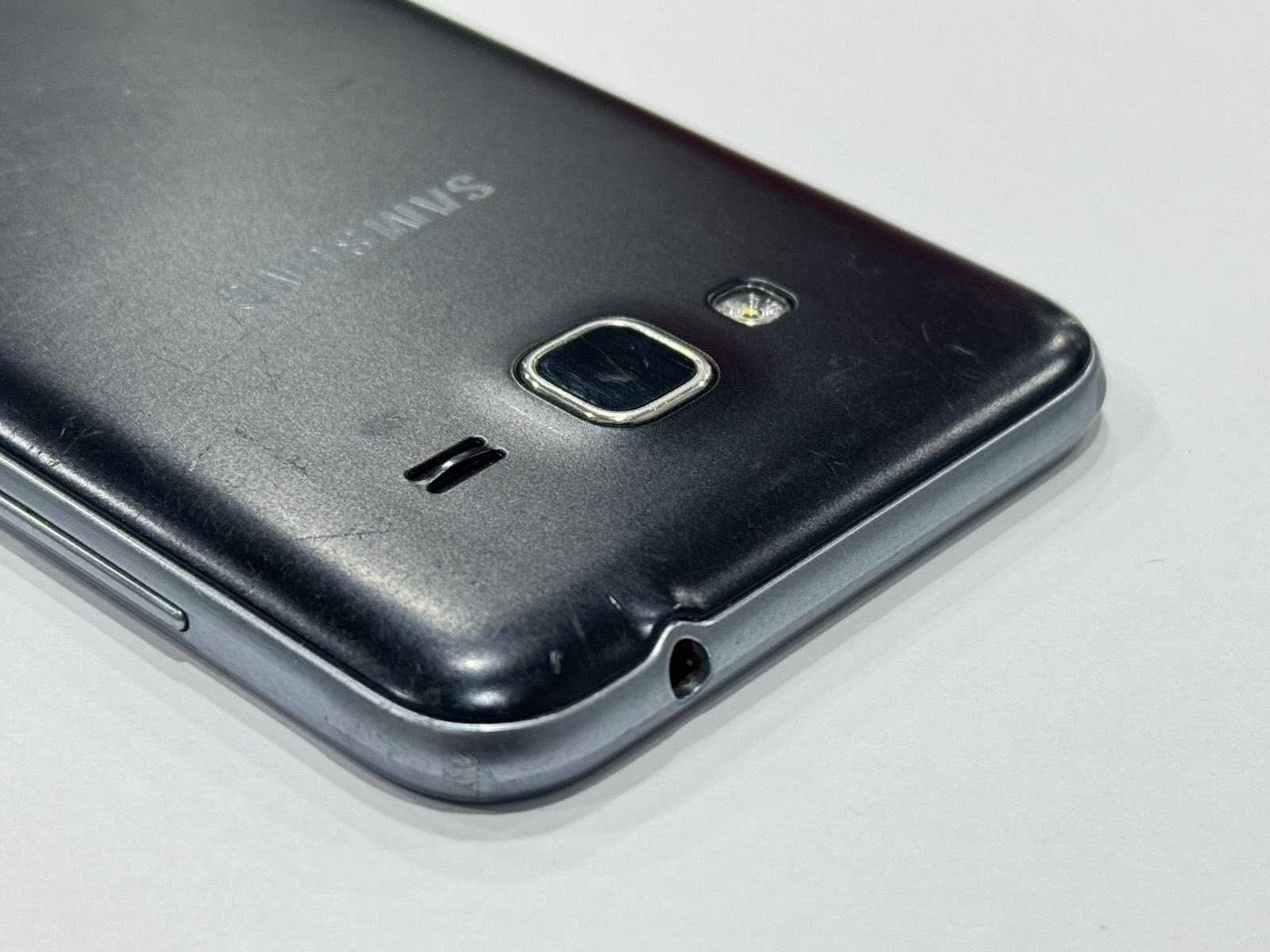 Телефон - Samsung Galaxy J3