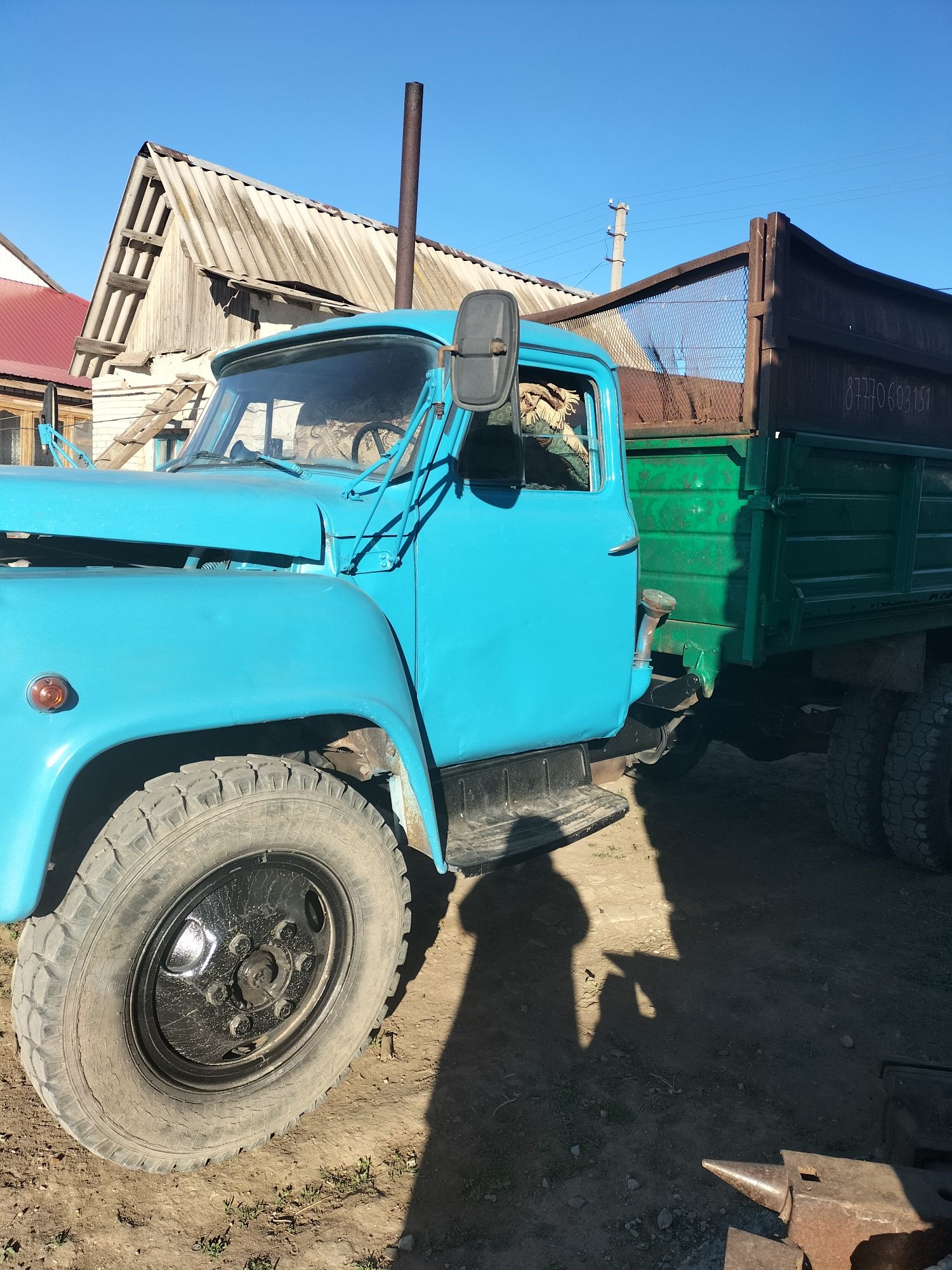 Продаётся газ 53 самосвал