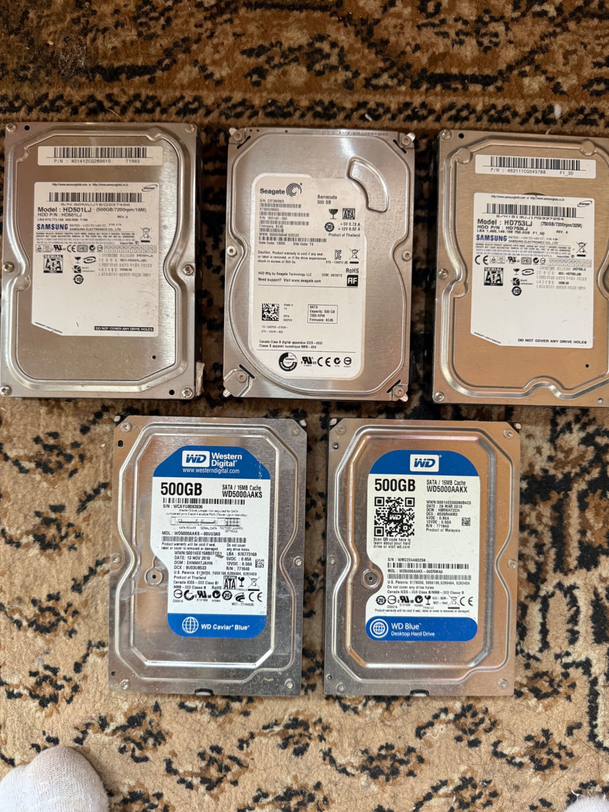 Продавам 5 хард диска HDD