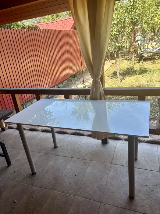 Masa cu blat mdf înfoliat cu picioare noi inox