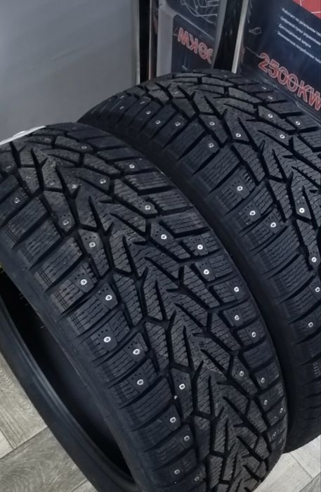 Зимние шины (шипованные) Ikon Tyres Nordman 7  215/55/17