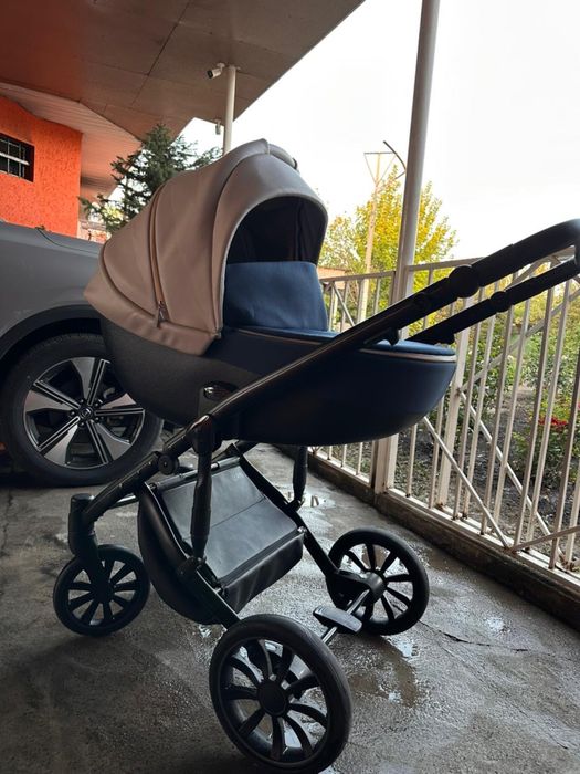 Срочно продам Коляску Anex