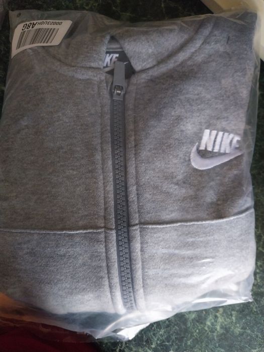 Hanorac nike gri cu fermoar
