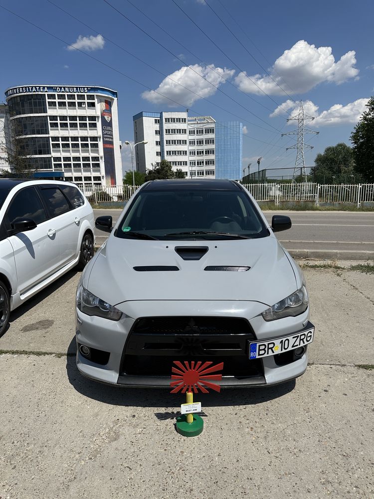 Vând Mitsubishi Lancer Evo 10 GSR