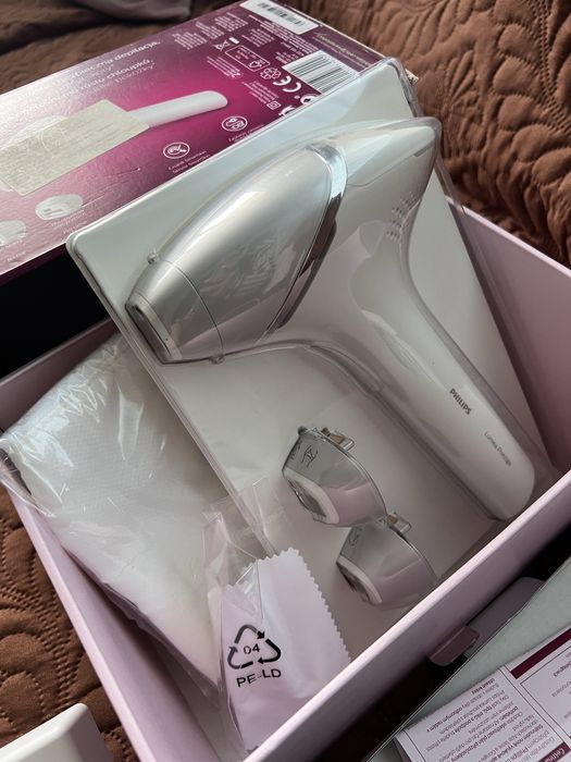 Фотоепилатор Philips Lumea Prestige