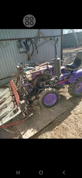 Мини трактор сотилади янги жаткаси билан бирга