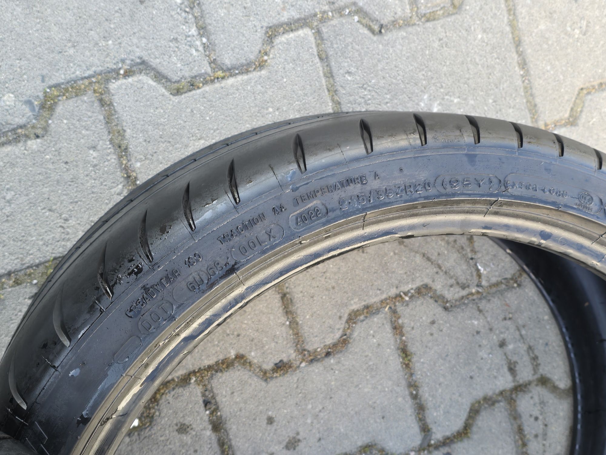 305 30 20 Michelin