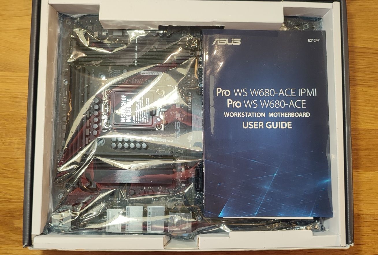 Placa de baza ASUS Pro WS W680-ACE IPMI - Intel LGA 1700