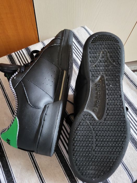 Vand adidasi Reebok