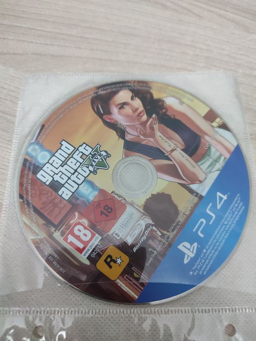 Продам диск с игрой gta5