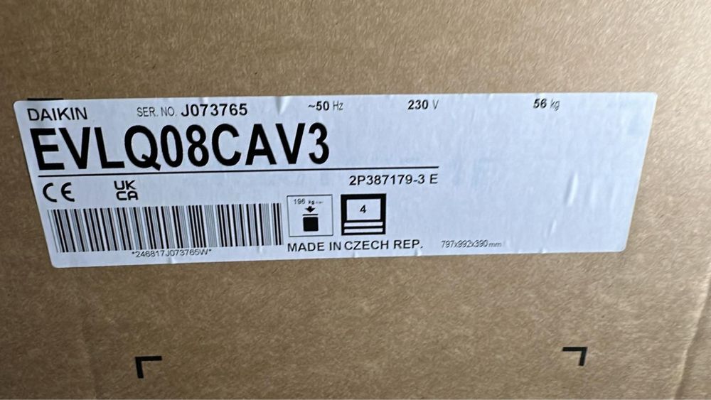 Vand 1 pompa  de caldura Daikin EVLQ08CAV3