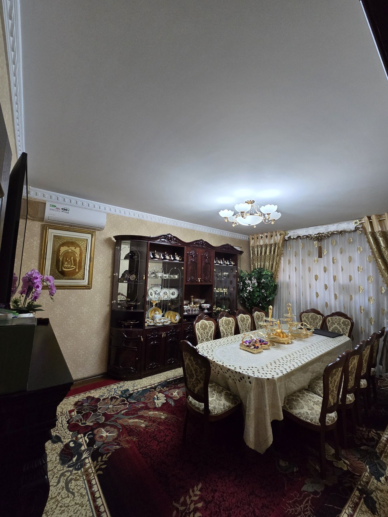 Продаётся 4х комнатная квартира