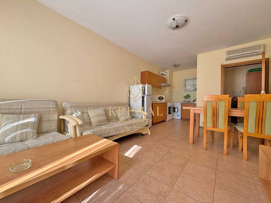 Продава се Тристаен апартамент в к.к. Слънчев бряг - 105 кв.м за 1000 €/кв.м - Снимка #1