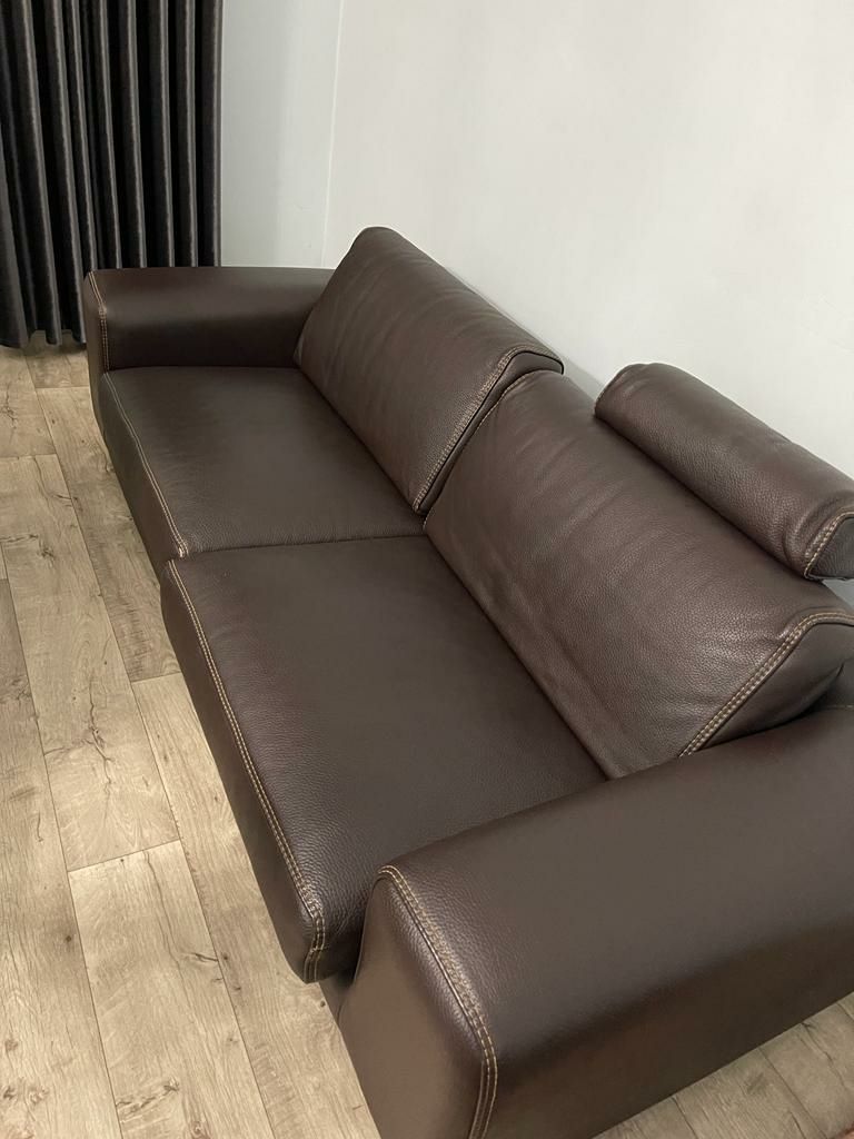 Продам кожанные диваны