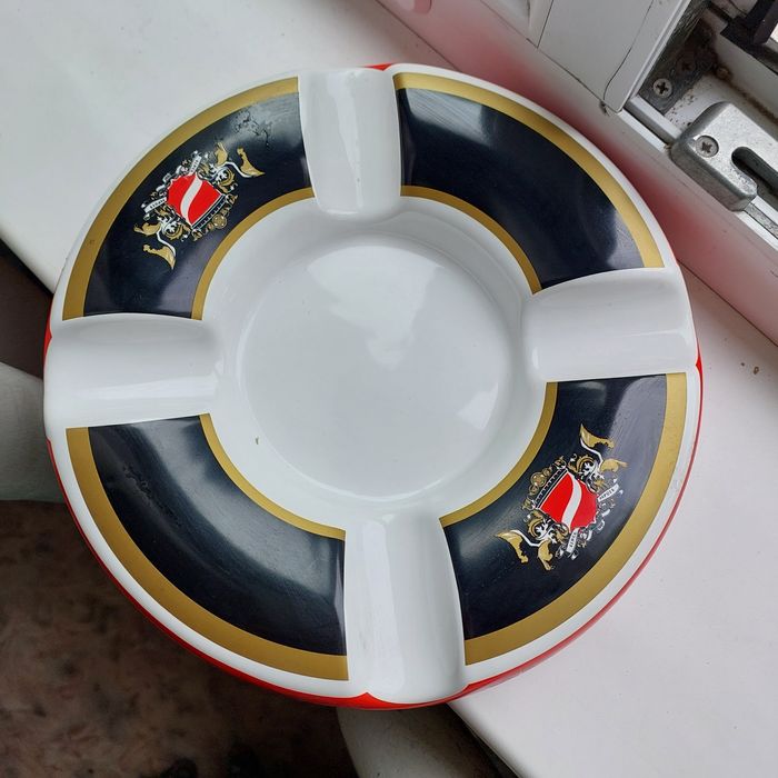 Продам пепельницу