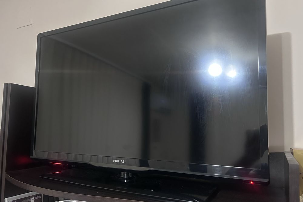 Телевизор Филипс 32”