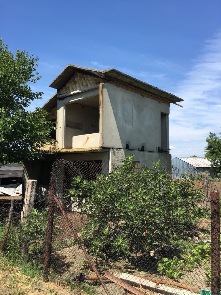 Продава се Къща в с. Козарево, Област Ямбол - 50 кв.м за 210 €/кв.м - Снимка #1