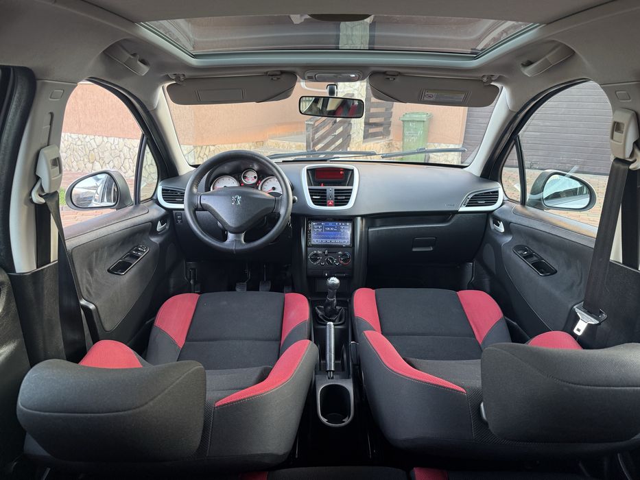 PEUGEOT 207 1.4i* 95cp* 2010* Impecabil!!!