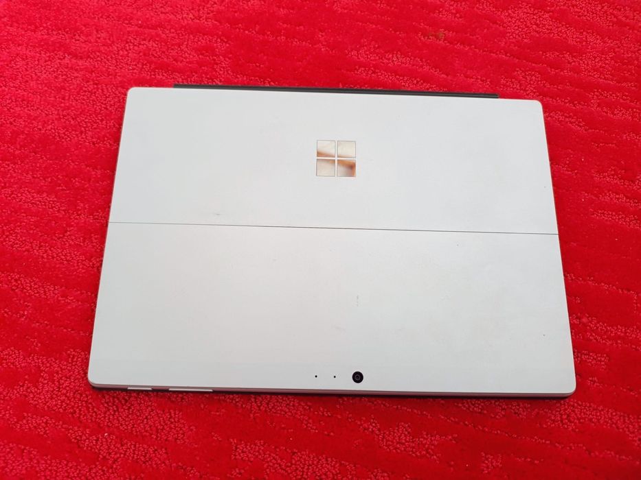 Vând Tableta Microsoft Surface Pro