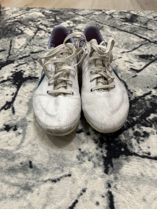 Футболи обувки - калеври