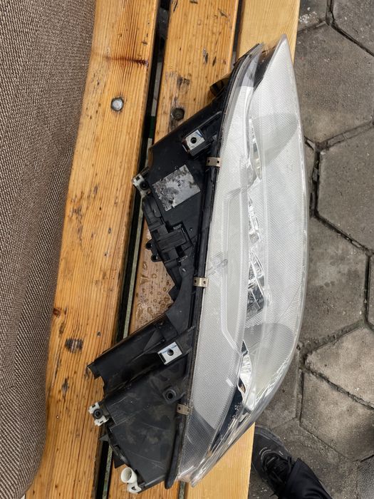 Оригинален дясен фар за мазда 6 оборудван