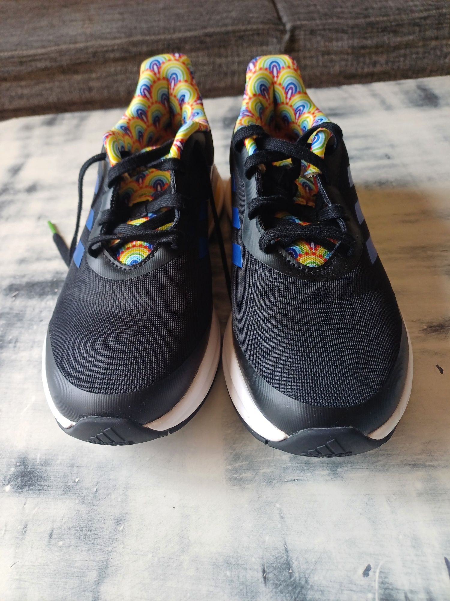 Дамски маратонки adidas 38номер