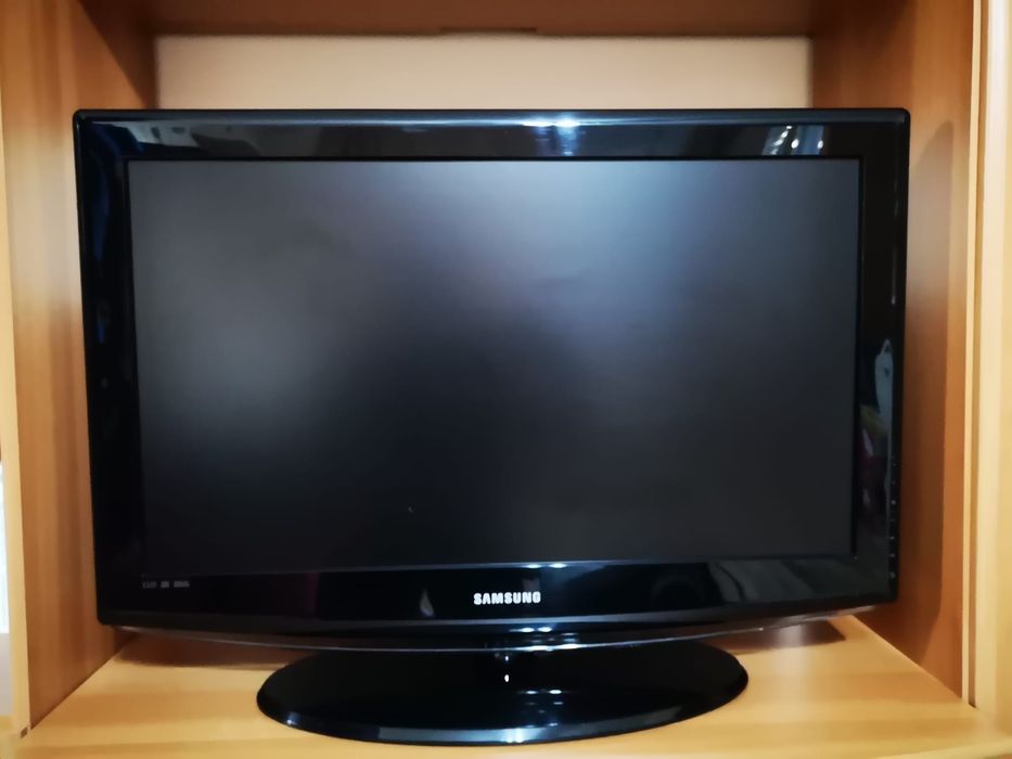 Televizor Samsung 80cm diagonală