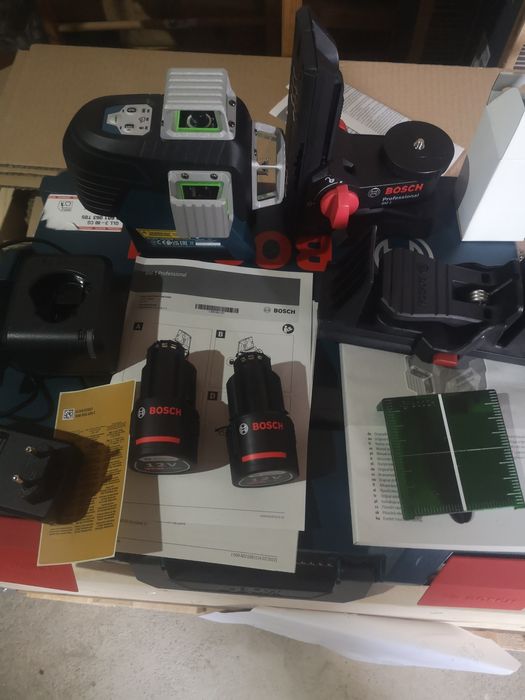 Nivela laser Bosch GLL 3-80 CG Nou 2025 ca și Hilti Dewalt Makita