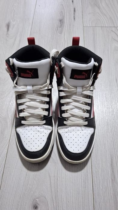 Adidasi Puma pentru băieți.