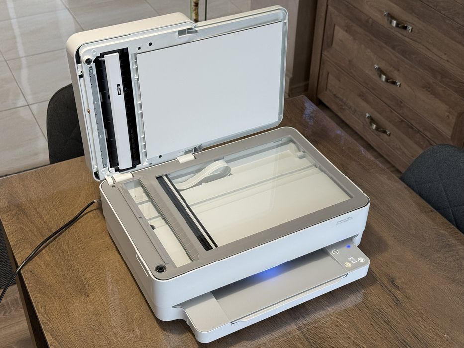 Imprimanta multifuntionala HP Deskjet 6475