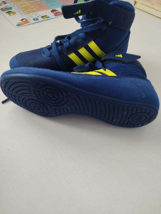 Детски обувки за борба adidas