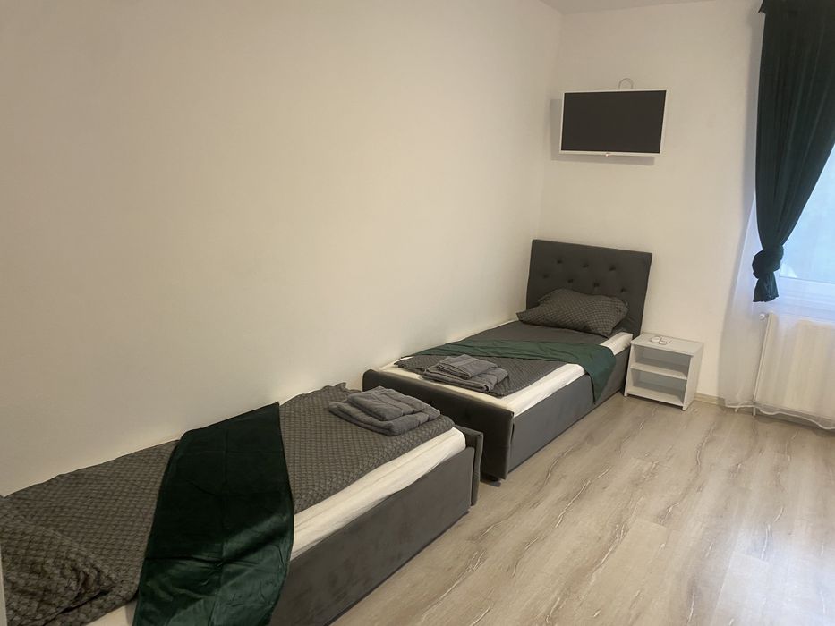 Cazare camere (self-check-in), sistem hotelier oferim factura