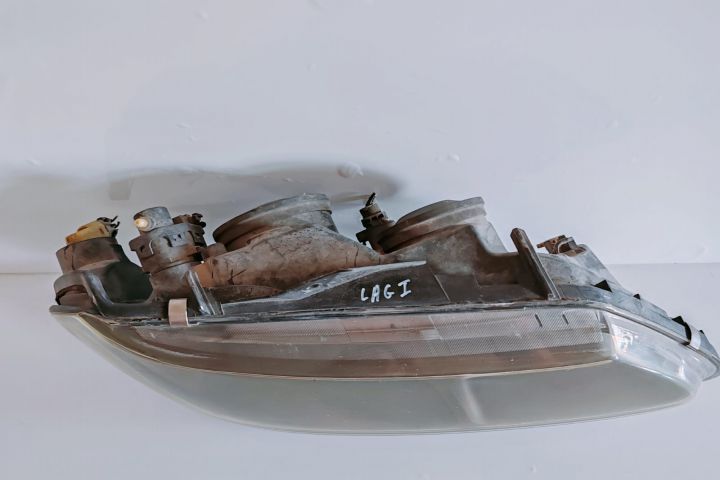 Far Dreapta 14942000R Renault Laguna prima generatie