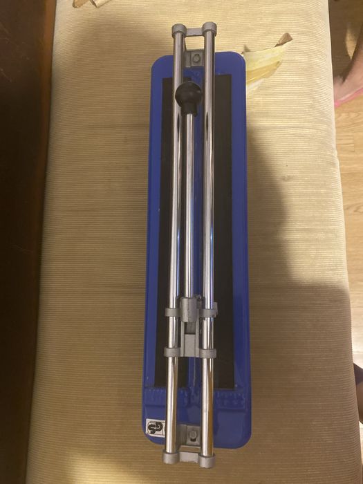 Dispozitiv de taiat faianta