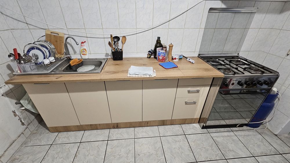 Vand mobila de bucatarie