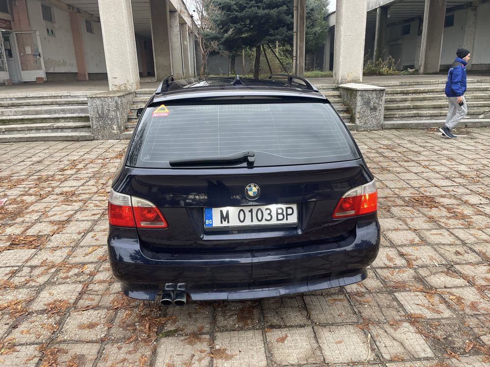 BMW e61 530D 2005г