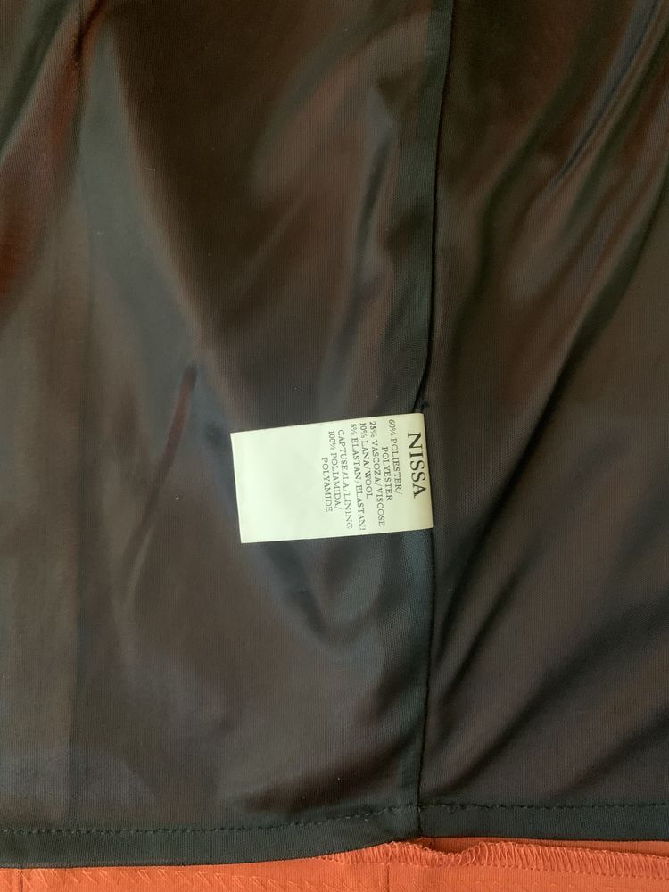 Fusta Nissa noua cu eticheta, marimea 40.